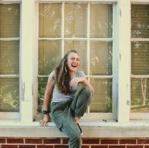 Meet your Posher, Anicia